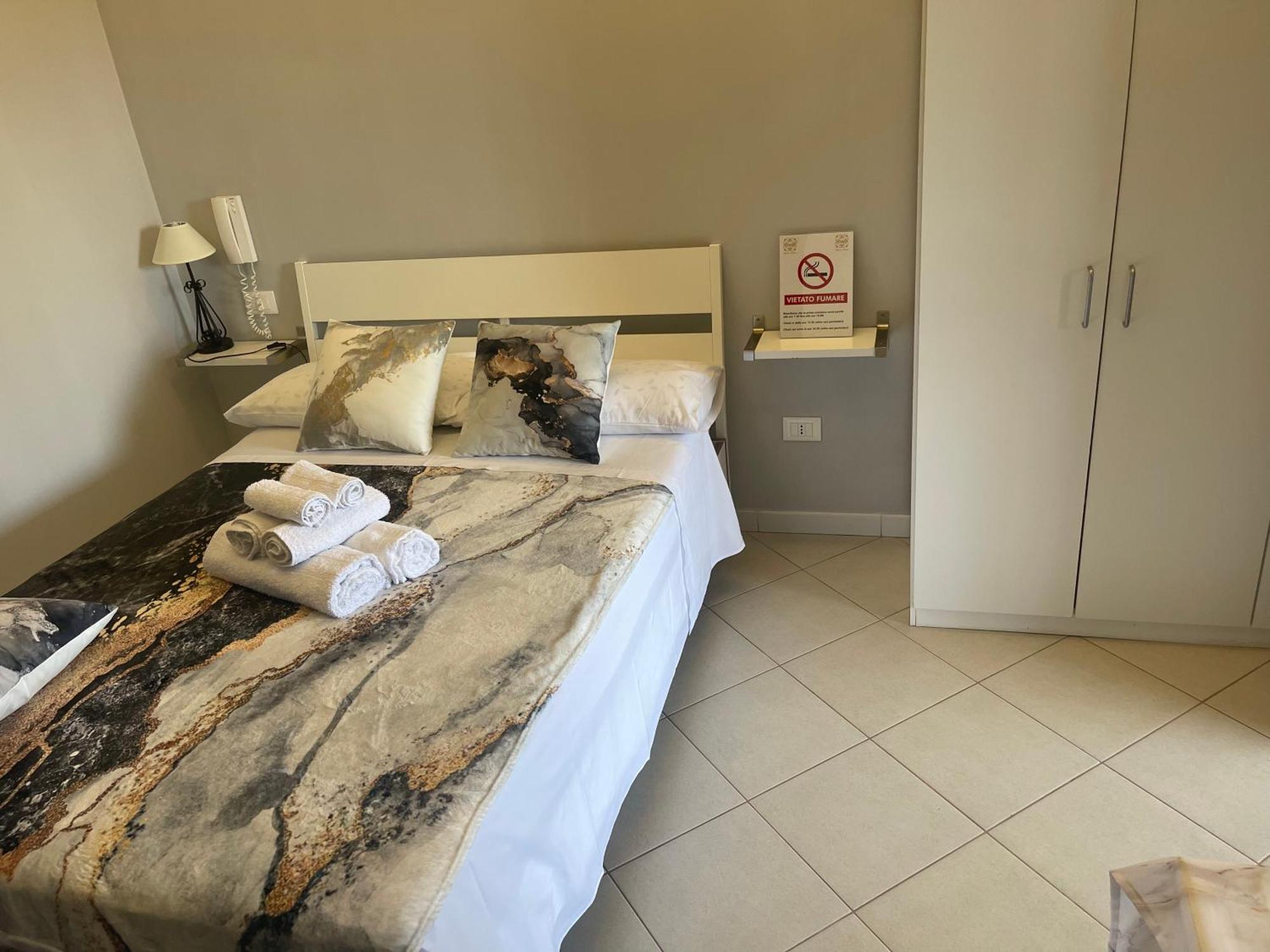 B&B Villa Anna Sibari Ngoại thất bức ảnh